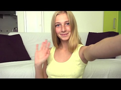 ❤️ Quando sono annoiata mi masturbo pigramente la mia figa rosa ❤️ Video di sessoal it.onetubes.top ❌