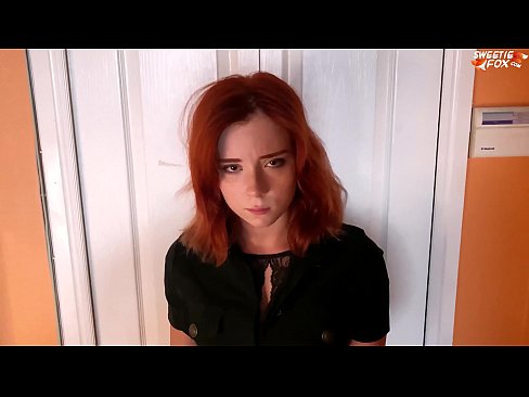 ❤️ Guardia di sicurezza ha punito una bella donna per taccheggio - Sborra in bocca ❤️ Video di sessoal it.onetubes.top ❌