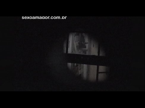 ❤️ Blondie viene segretamente filmato da un voyeur del quartiere nascosto dietro mattoni cavi ❤️ Video di sessoal it.onetubes.top ❌